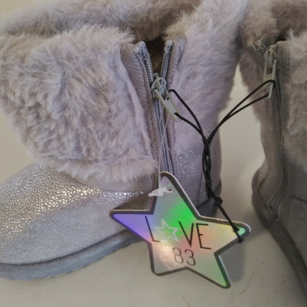 Silver boots - Picture 3 of 7